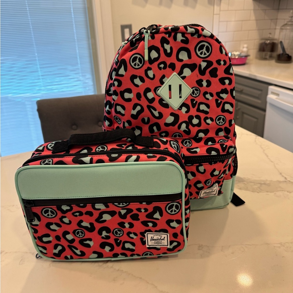 Herschel Kids Youth backpack and pop quiz lunchbox